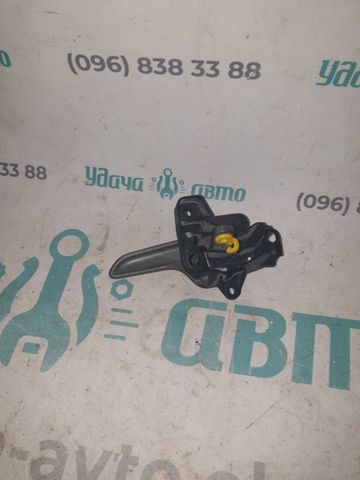 Ручка двери правой, внутренняя, перед/зад A9067600261 MERCEDES