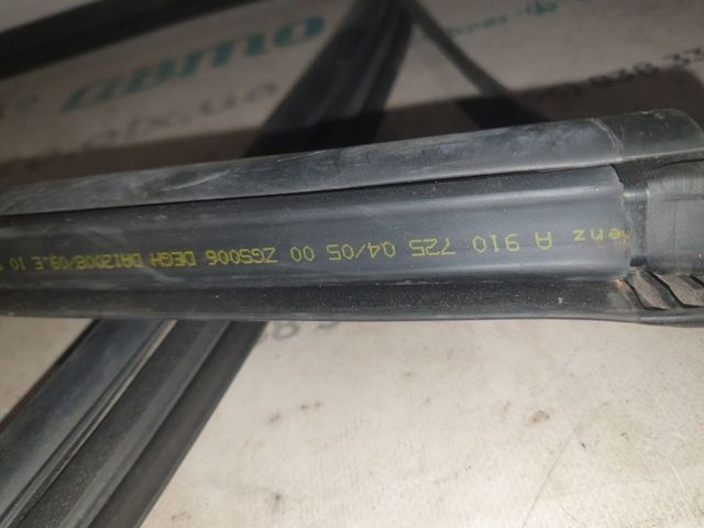 A9107250500 Направляющая стекла рамки двери передней правой купить Сумы