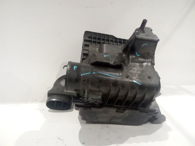 RENAULT 165464018R Воздушный фильтр в наличии Запорожье