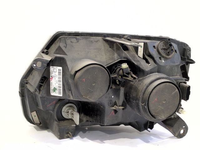 260100156R RENAULT Правая фара купить в Львов