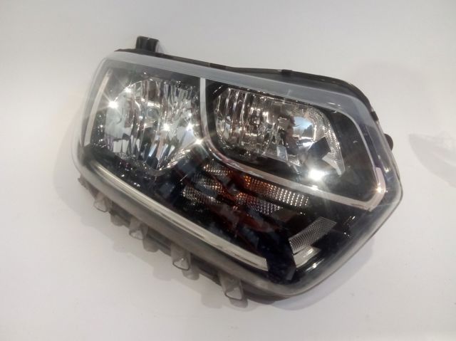 RENAULT 260101133R Правая фара в наличии Харьков