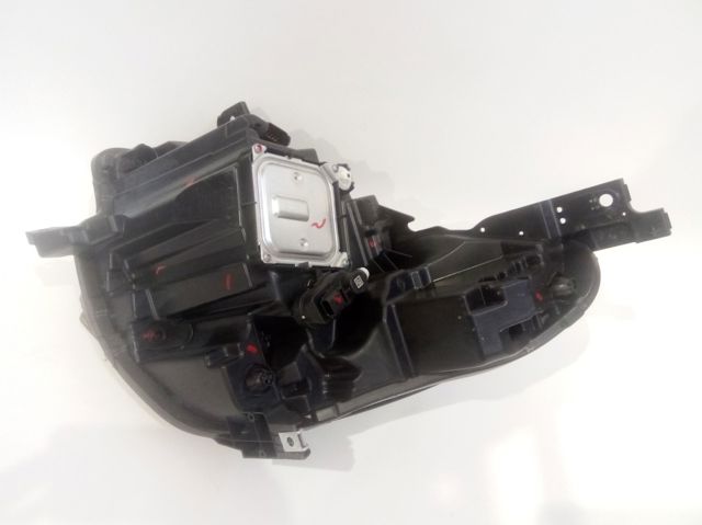 260104525R RENAULT Фара правая купить в Киев