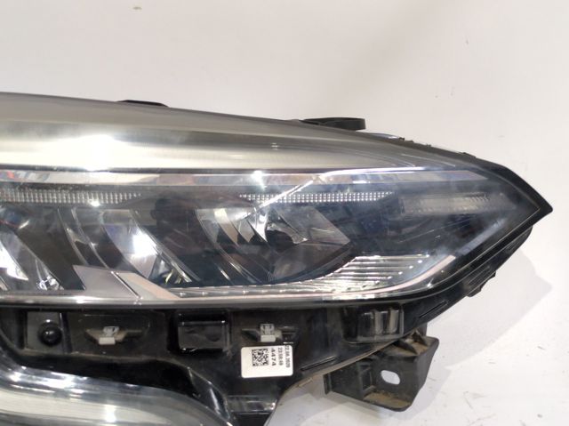 260107933R RENAULT Правая фара купить в Кривой Рог