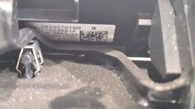 RENAULT 283957979R в наличии Черновцы