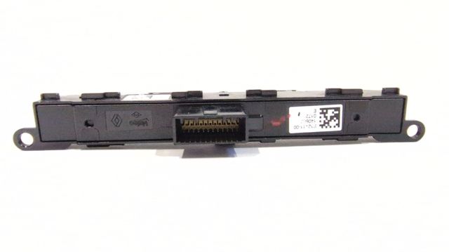 RENAULT 283E82672R в наличии Киев