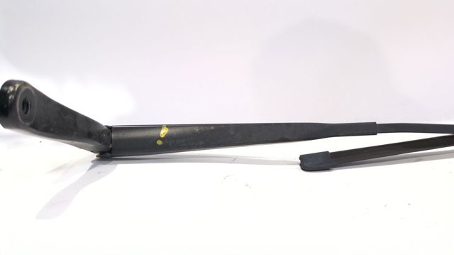 288815981R RENAULT Рычаг-поводок стеклоочистителя лобового стекла купить в Кривой Рог
