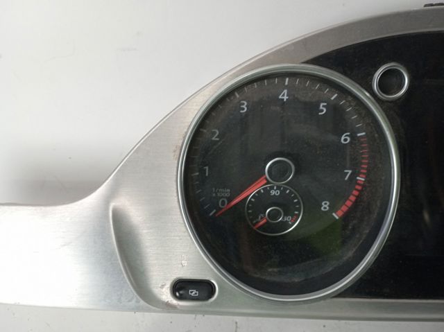 VAG 3C8920870 Приборная доска (щиток приборов) в наличии Николаев