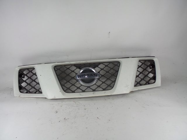 NISSAN 62310EB00A Решетка радиатора в наличии Полтава