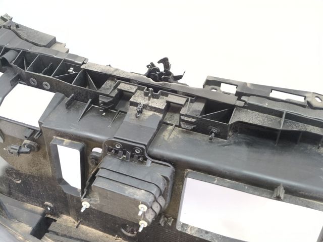 625007413R RENAULT Рамка радиатора купить в Кривой Рог