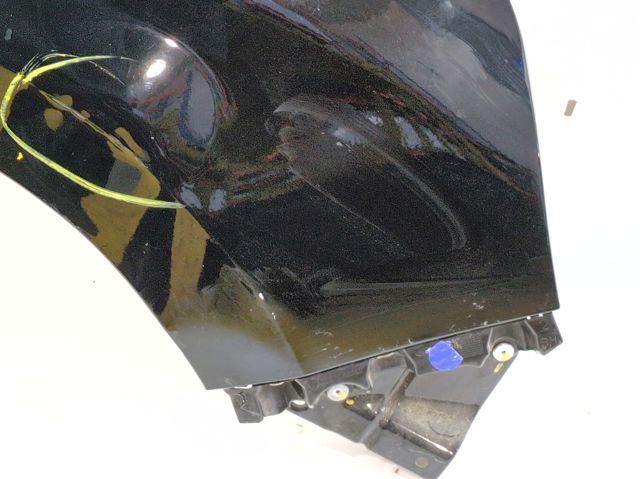 631002402R RENAULT Крыло переднее правое купить в Николаев