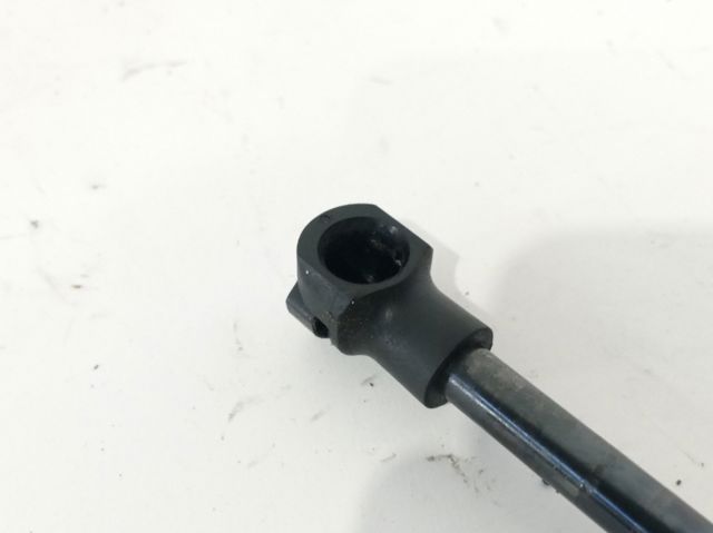 654700004R RENAULT Амортизатор капота купить в Чернигов