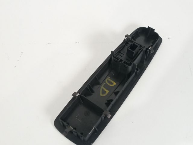 809603107R RENAULT Кнопочный блок управления стеклоподъемником передний правый купить в Украина