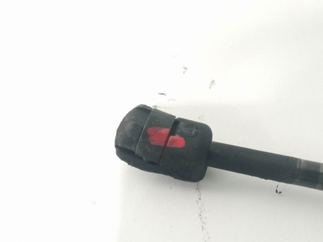 811613K000 Амортизатор капота купить Львов