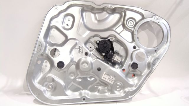 HYUNDAI 813201P020 Замок передней правой двери в наличии Запорожье