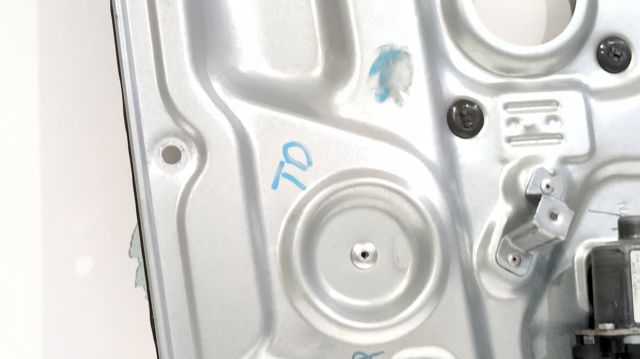 HYUNDAI 814201P000 Замок двери задней правой в наличии Винница