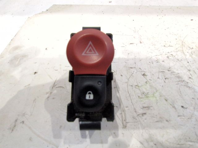 RENAULT 8200523299 Кнопка аварийки в наличии Черкассы