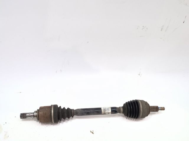 RENAULT 8200618165 Полуось (привод) передняя левая в наличии Днепр