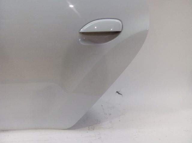 821017139R RENAULT Дверь задняя левая купить в Черкассы