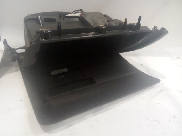 VAG 8R18571246PS в наличии Ужгород