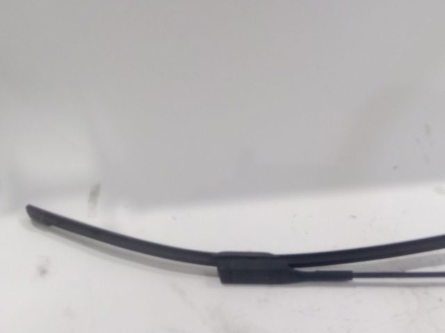 VAG 8T1955408B1P9 Поводок стеклоочистителя в наличии Украина
