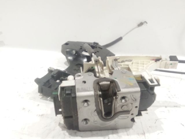 9067202135 MERCEDES Замок водительской двери купить в Кривой Рог
