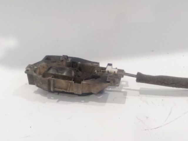 9135EC PEUGEOT Замок двери передней правой купить в Львов