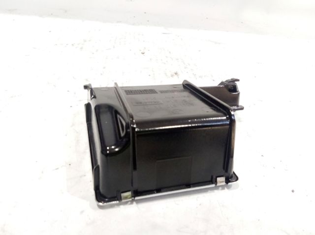MERCEDES A2118100428 Пепельница в наличии Николаев