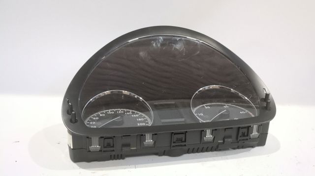 MERCEDES A6399000900 Панель приборов в наличии Николаев