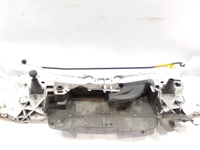 FORD AM5117E778AF Кронштейн бампера переднего центральный в наличии Харьков