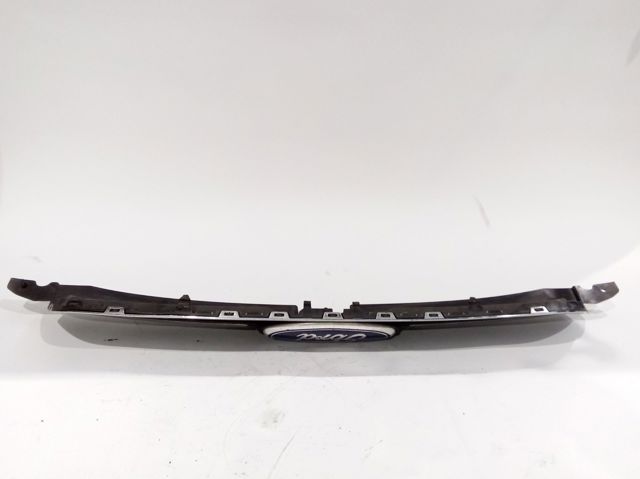 AM51R8200CB Решетка радиатора купить Ужгород