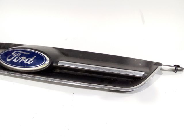 AM51R8200CB FORD Решетка радиатора купить в Павлоград