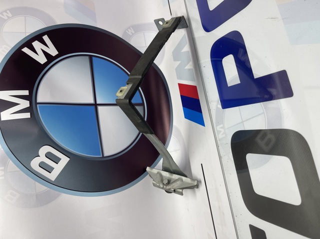 61217555905 BMW Подставка аккумулятора купить в Чернигов