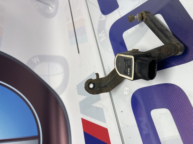 Датчик уровня наклона кузова  6785206 BMW