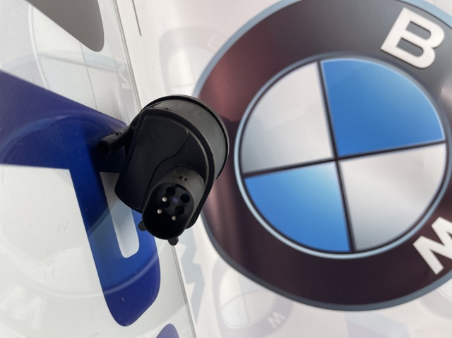 7801209 BMW купить в Каменское