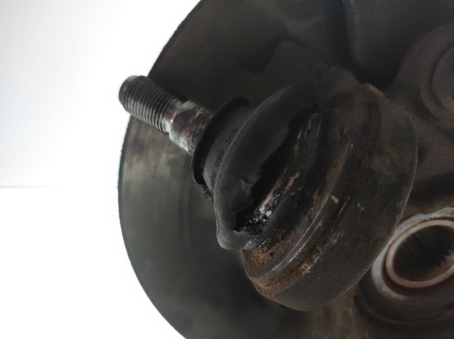 FORD 1439603 Цапфа (поворотный кулак) передний правый в наличии Каменское
