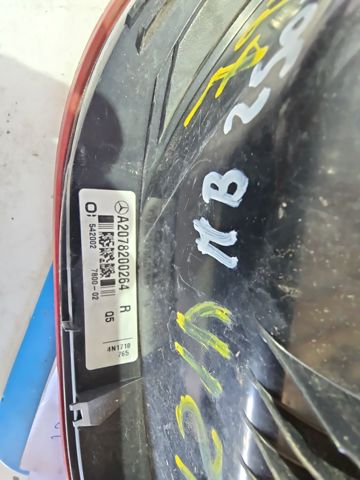 MERCEDES 2079060258 Фонарь задний правый в наличии Киев