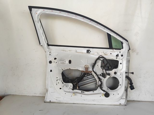 2412558 FORD Дверь передняя левая купить в Ирпень