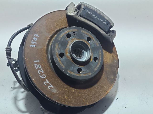 MERCEDES 2473320800 Цапфа (поворотный кулак) передний правый в наличии Каменское