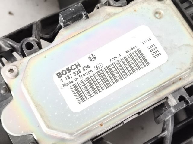 VOLVO 30792183 Электровентилятор охлаждения в сборе (мотор+крыльчатка) в наличии Николаев