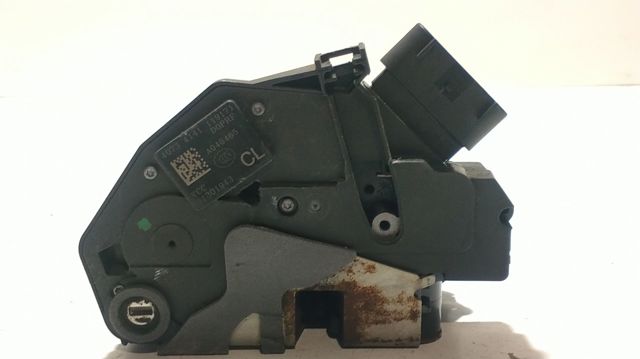 VOLVO 31301943 Замок двери задней левой в наличии Черновцы