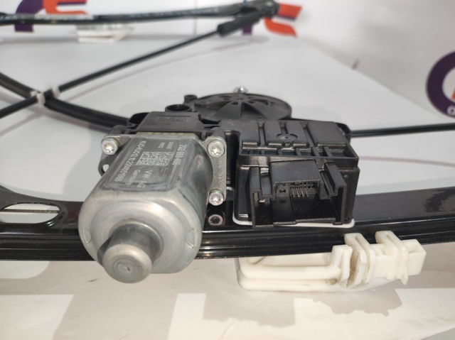 VAG 6V0837462C Стеклоподъемник передней правой двери в наличии Черновцы