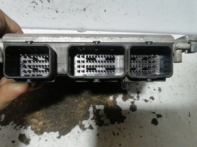 0281011779 PEUGEOT Блок управления двигателем купить в Полтава