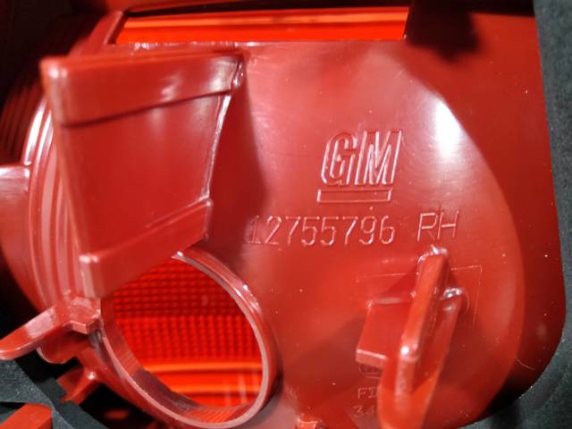 12755796 GM Фонарь задний правый внешний купить в Ирпень
