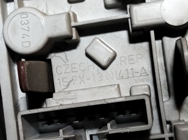 FORD 1S7X13N411A в наличии Винница