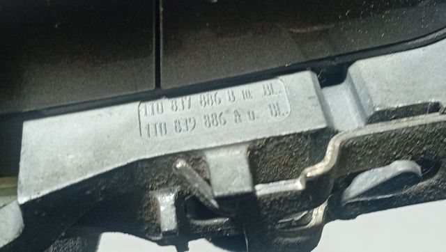 1T0837886A VAG Держатель наружной ручки двери передней правой купить в Кривой Рог