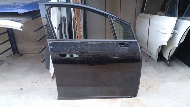 MERCEDES 2947200602 Дверь передняя правая в наличии Чернигов