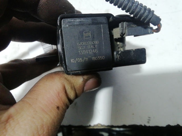6J0823509B VAG Замок капота купить в Хмельницкий