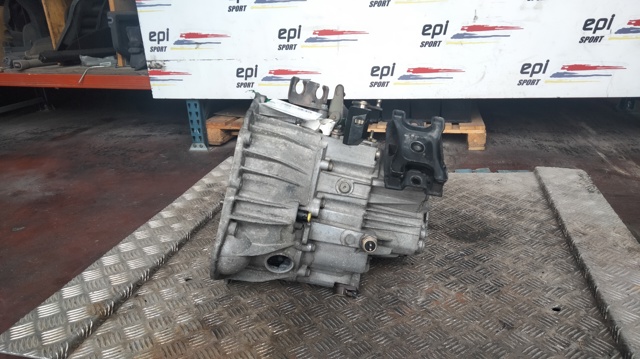 MERCEDES 711698 КПП в сборе (механическая коробка передач) в наличии Николаев