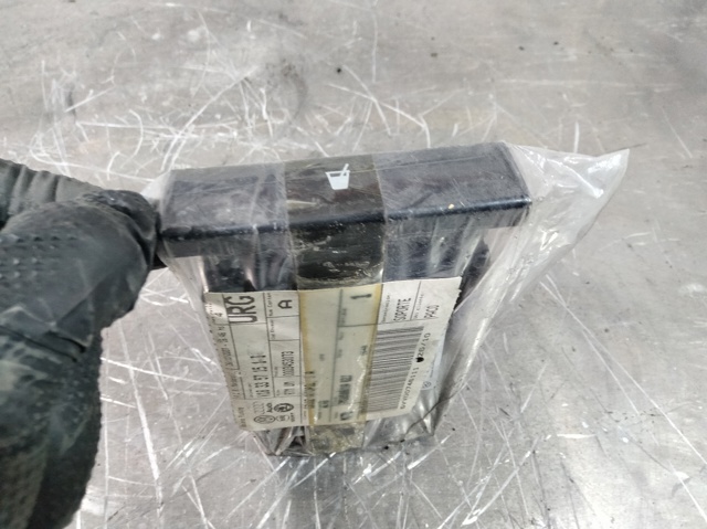 7M3858601A VAG купить в Запорожье