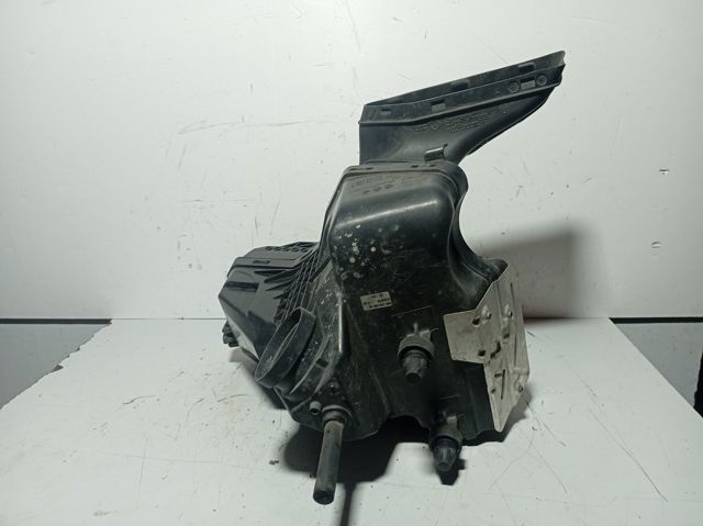 8R0133843C VAG Воздушный фильтр купить в Чернигов